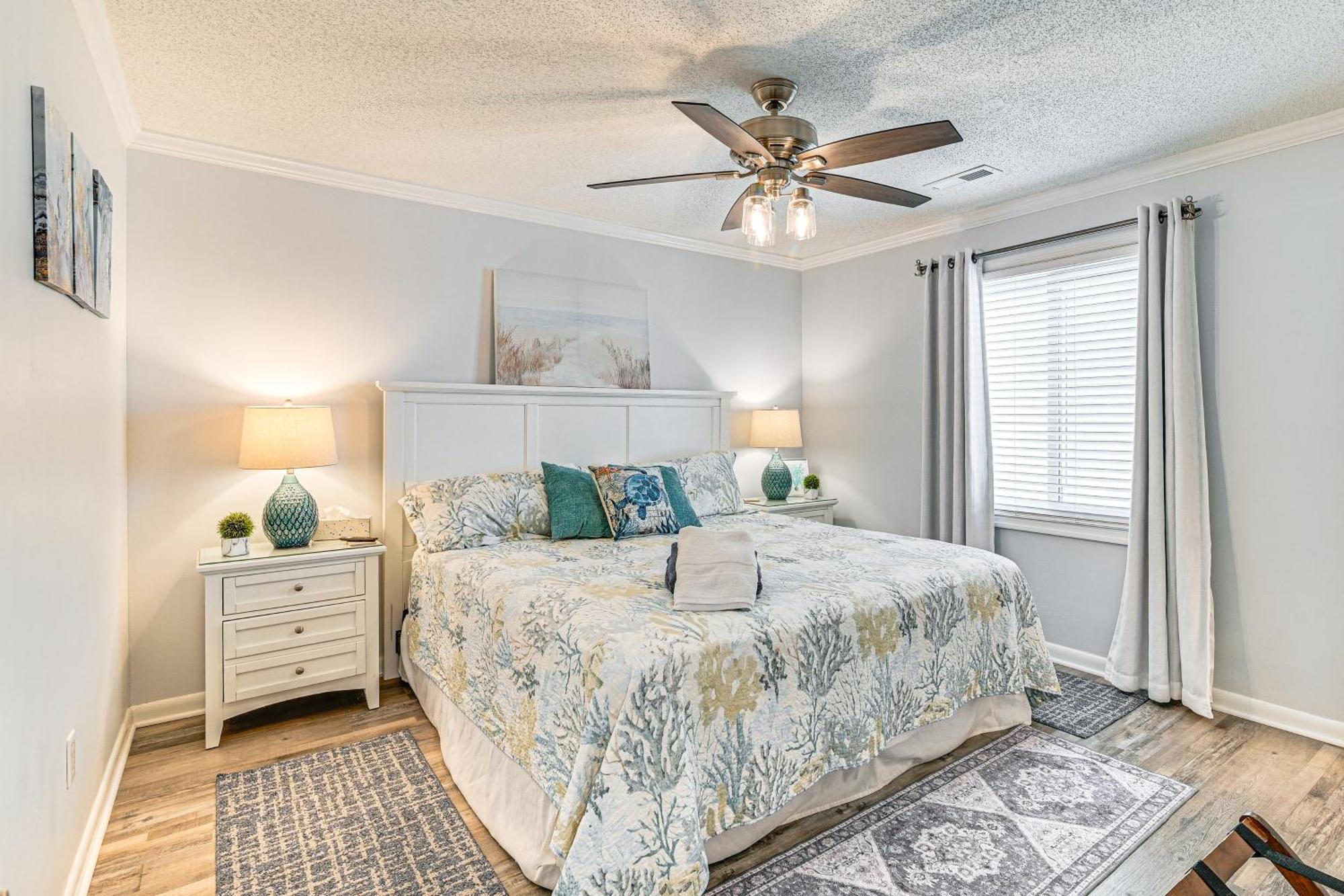 On-The-Beach Escape Oceanfront In Surfside! เมอร์เทิลบีช ภายนอก รูปภาพ