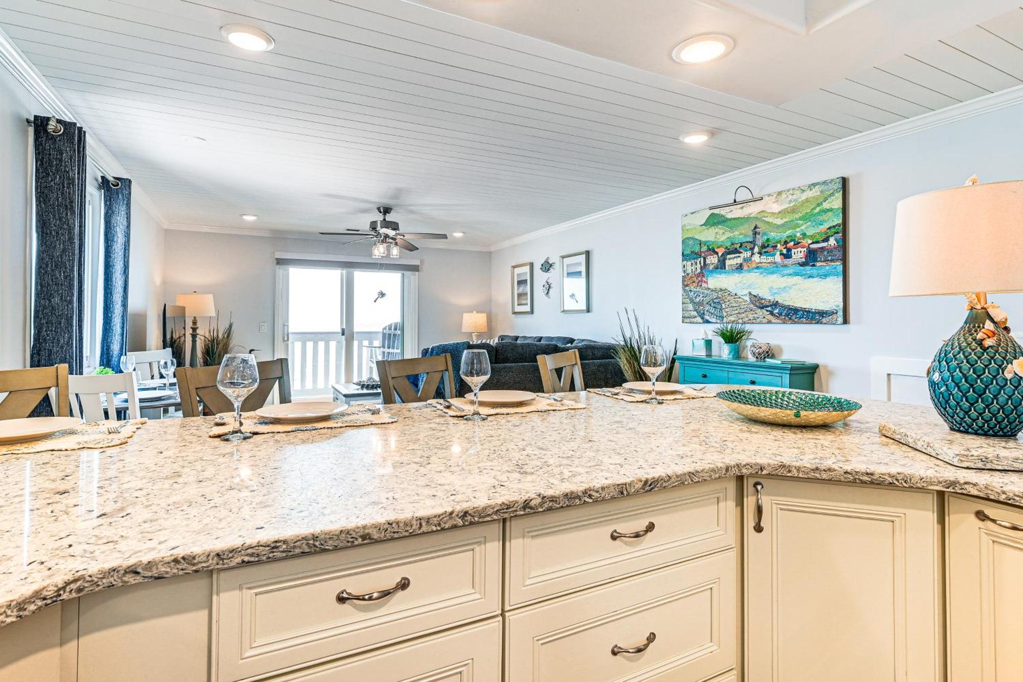 On-The-Beach Escape Oceanfront In Surfside! เมอร์เทิลบีช ภายนอก รูปภาพ
